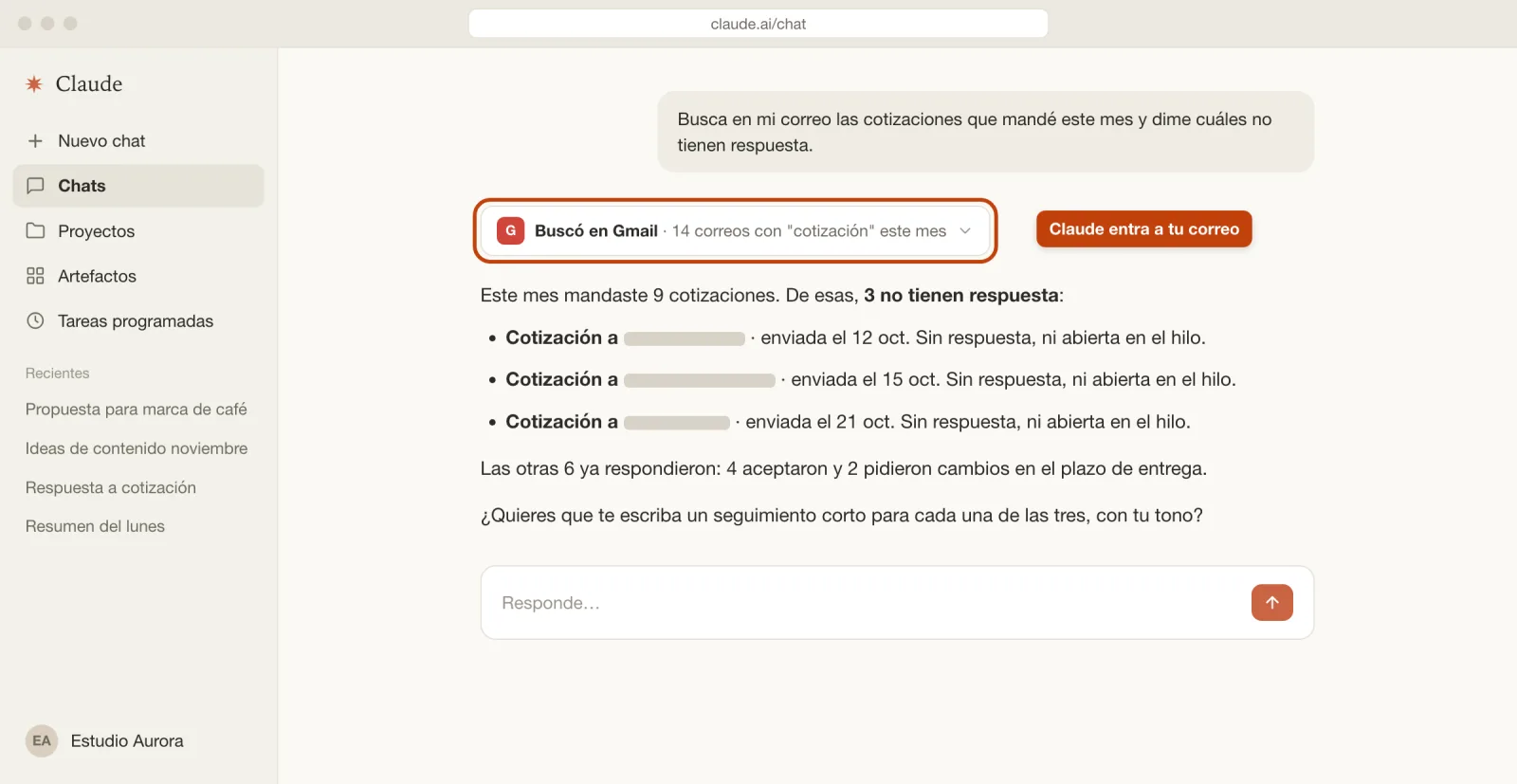 Chat en el que Claude buscó en Gmail y responde cuáles cotizaciones no tienen respuesta, con los nombres de clientes tapados